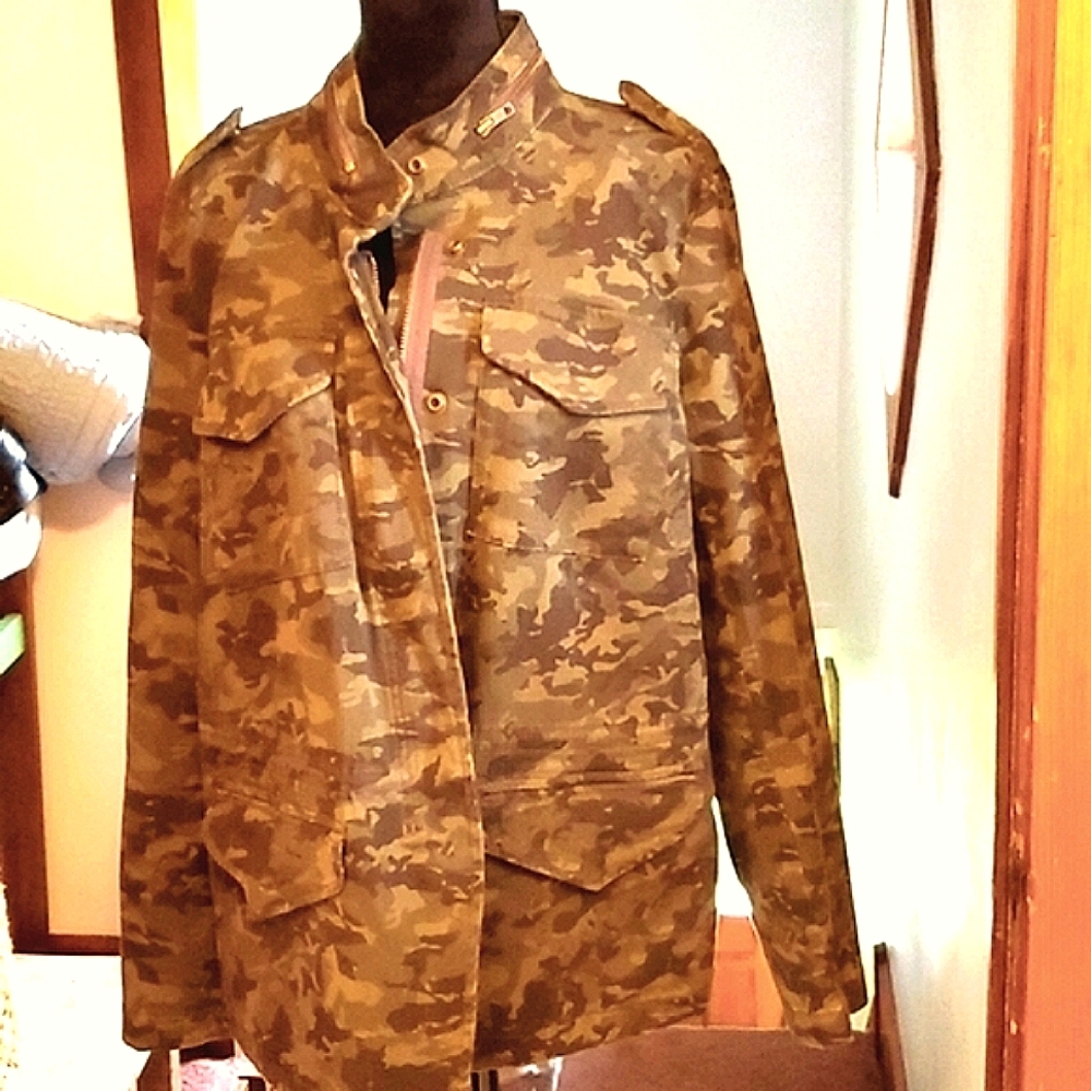 Retro vintage camo jacket size 1X light weight